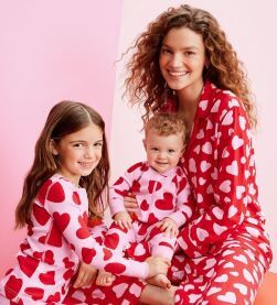 Our Valentine's Gift Guide for Food-Free Inspiration