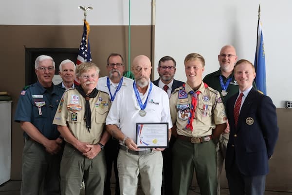 Eric receives award