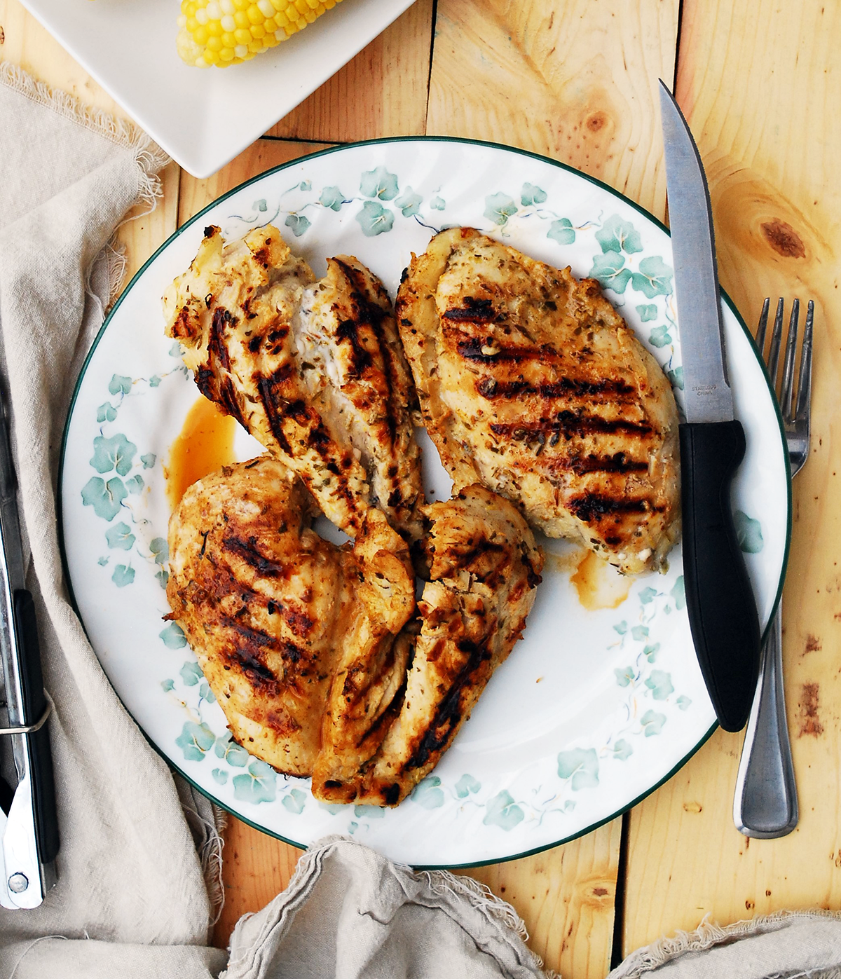 Blogger Video: The Best Grilled Lemon Chicken 